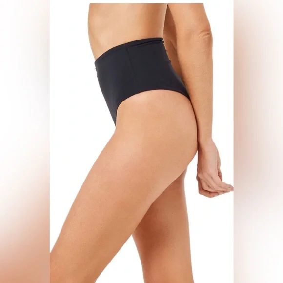 SOLD L*Space Solstice Bikini Set, Top Size Medium, Bottom Large, $248 - Picture 8 of 13